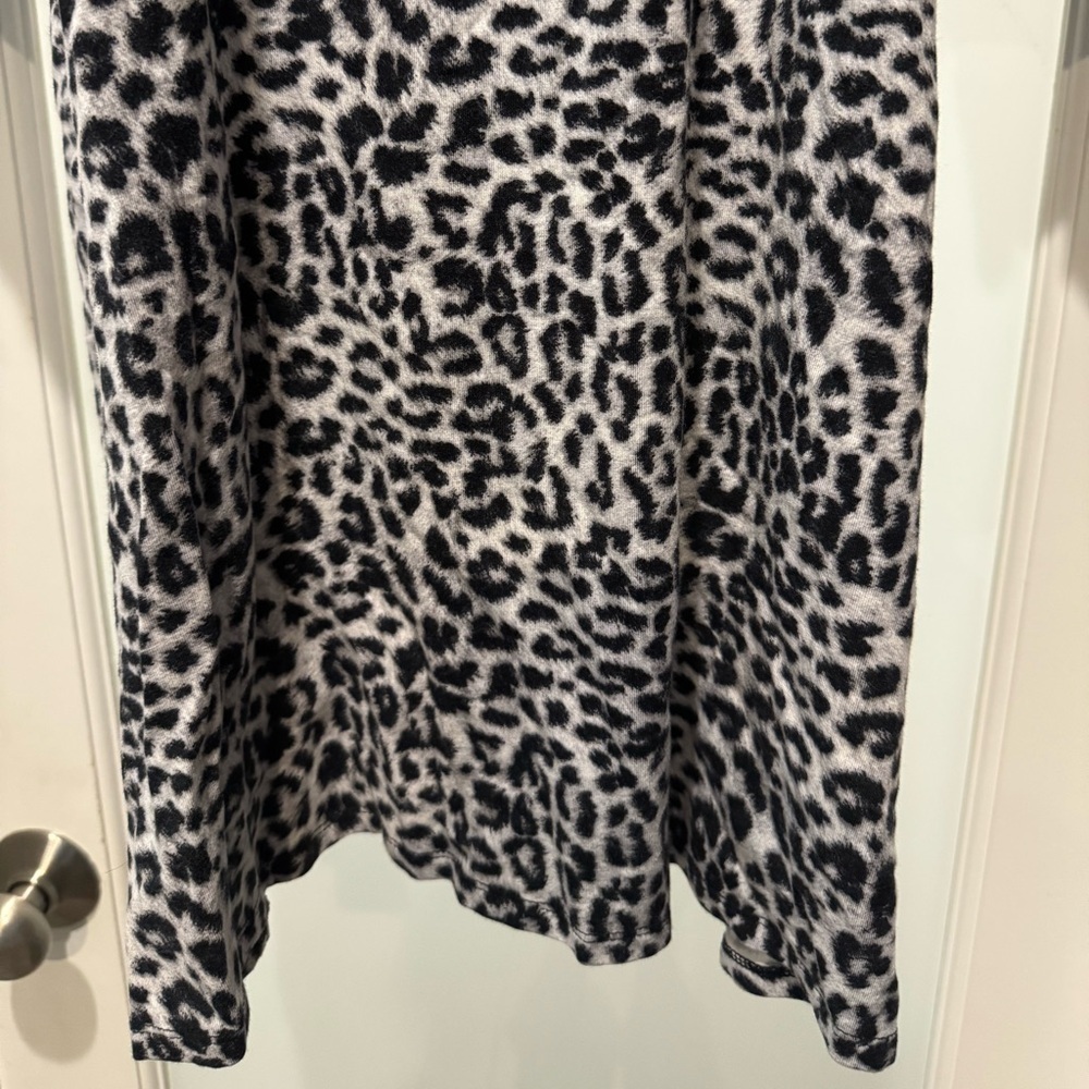 Soma Leopard Print Sleepshirt Nightgown Soft Lounge Dress Gray Black Size M - Picture 4 of 12